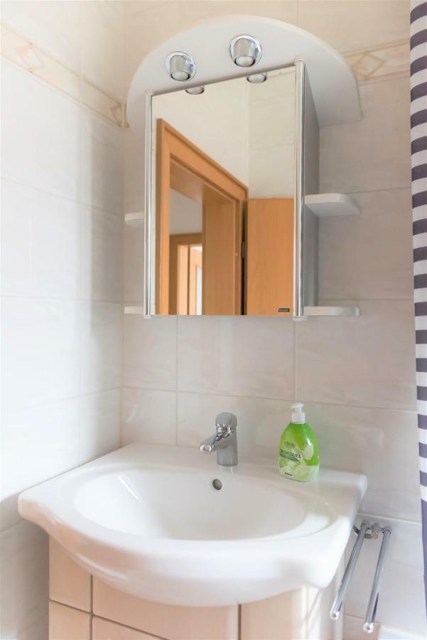 Großzügiges Apartment nahe Frankfurt Rote Warte Exterior foto